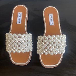 Steve Madden Women’s Pearl Sandals
